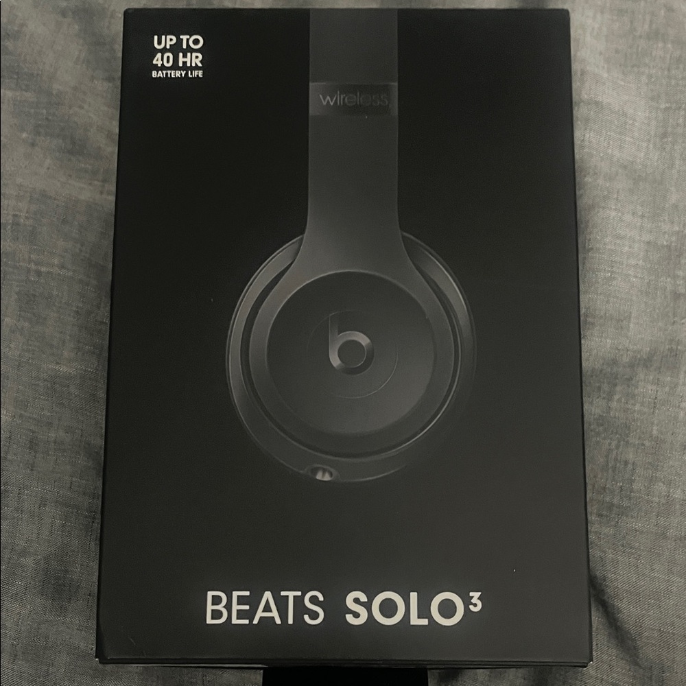 Solo3 Wireless Over-Ear Headphones - Black